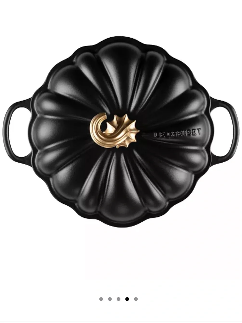Le Creuset Enameled Cast Iron Signature 4 Qt. Pumpkin Dutch Oven with Lid